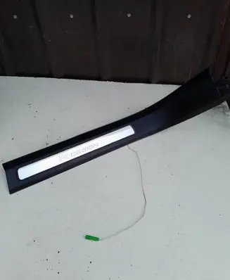 Volvo XC90 Front sill trim cover 39829992