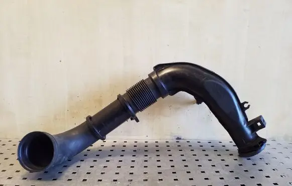 Peugeot Boxer Turbo air intake inlet pipe/hose 1387181080