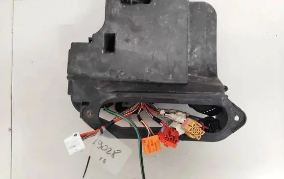 Skoda Superb B5 (3U) Engine control unit/module 038906019kd 0281011205