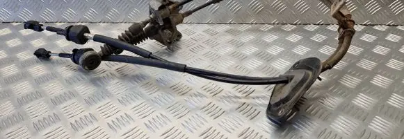 Honda FR-V Gear shift cable linkage 