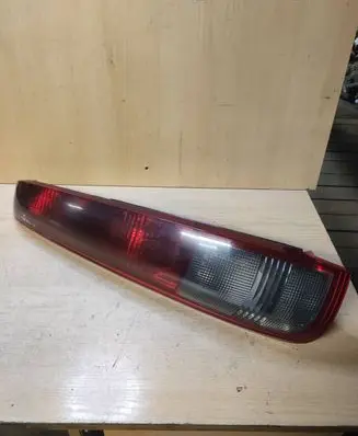 Nissan X-Trail T30 Rear/tail lights B46L
