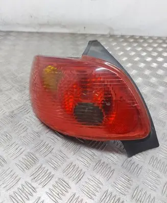 Peugeot 206 Rear/tail lights 2563