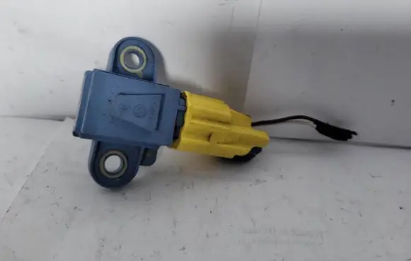 Skoda Octavia Mk2 (1Z) Airbag deployment crash/impact sensor 1K0955557A