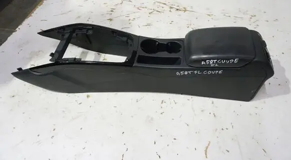 Land Rover Freelander 2 - LR2 Center console 
