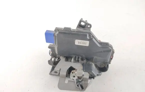 Audi A8 S8 D3 4E Front door lock 4E1837015 PA6630700
