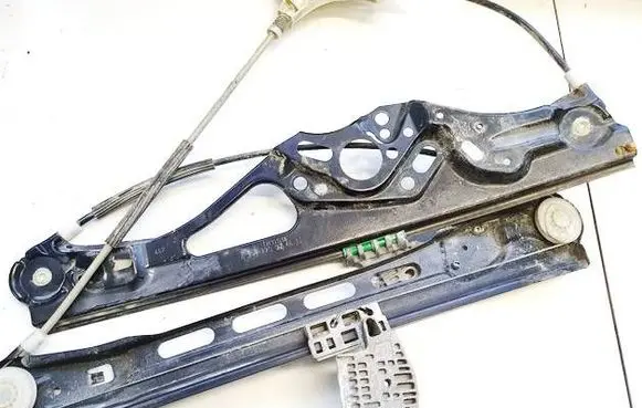 Mercedes-Benz E W211 Sliding door window regulator with motor a2117200246