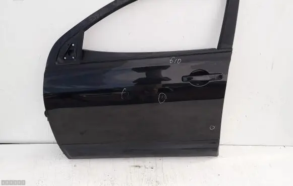 Nissan Qashqai Front door