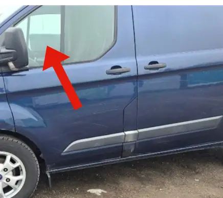 Ford Transit Custom Front door vent window glass four-door BK21V21419A 43R00098