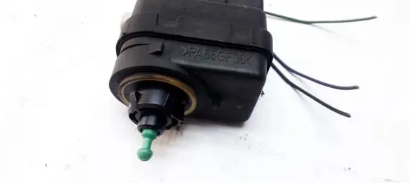 Renault Scenic I Headlight level adjustment motor 7700840141