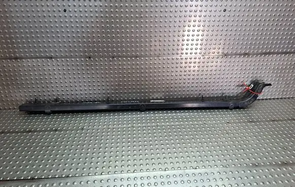 Opel Vivaro Sliding door middle rail S26309657 93867635