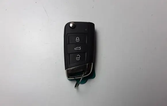 Volkswagen Golf VII Ignition key/card 