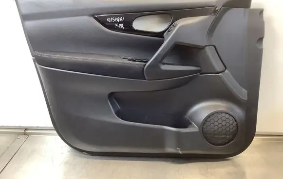 Nissan Qashqai Front door card panel trim 809234EA1A