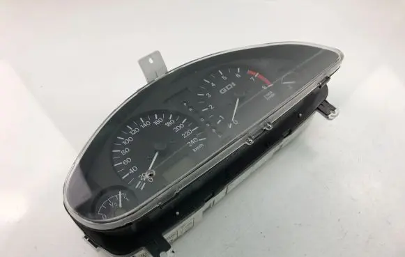 Mitsubishi Carisma Speedometer (instrument cluster) MR506492