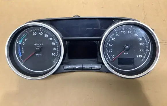 Peugeot 508 Speedometer (instrument cluster) 98102048 9810078580