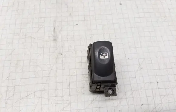 Renault Laguna I Electric window control switch 7700417486B