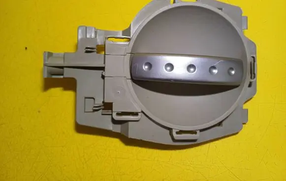 Rear door interior handle