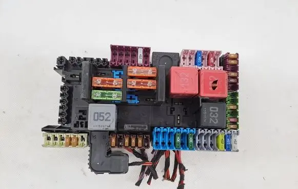 Mercedes-Benz C AMG W205 Fuse box set A2059068501
