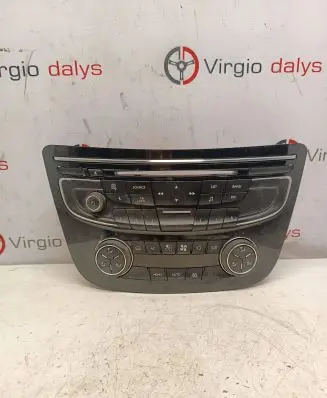 Head unit multimedia control