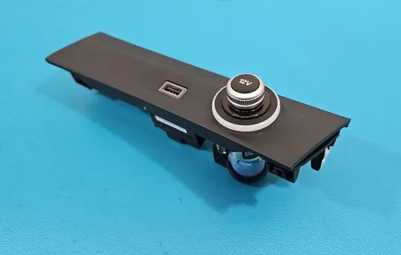 Alfa Romeo Stelvio USB socket connector 505493820 IMPRK1592059