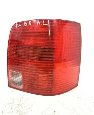 Volkswagen PASSAT B5 Rear/tail lights 3B9945112G
