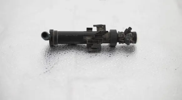 Audi Q5 SQ5 8R Headlight washer spray nozzle 8R0955102A
