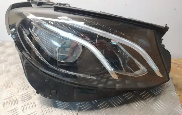 Mercedes-Benz E W213 Headlight/headlamp A2139064004