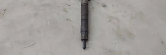 BMW 5 F10 F11 Fuel injector 7805428 780542802