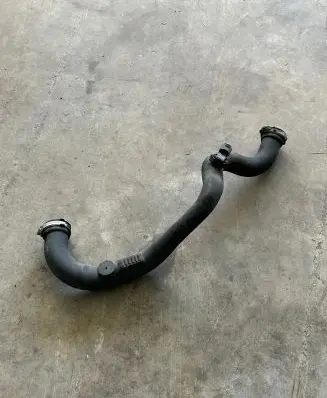 Audi A5 8T 8F Intercooler hose/pipe 8K0145673