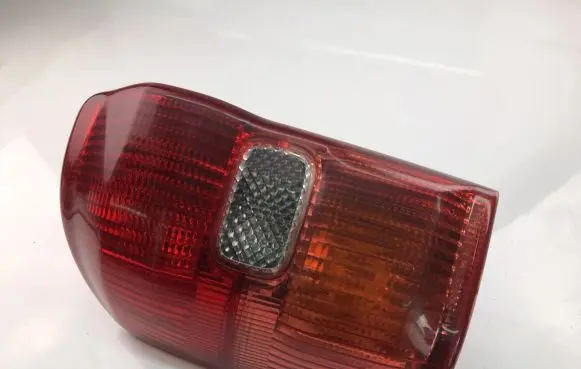 Toyota RAV 4 (XA20) Tailgate rear/tail lights
