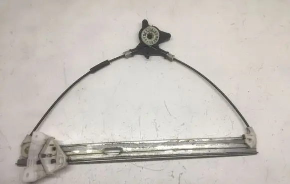 Mazda 3 I Front window lifting mechanism without motor Y15424