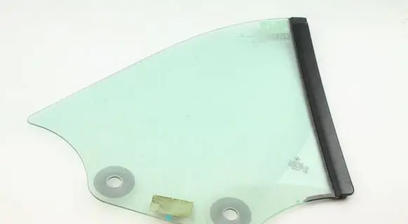 BMW 2 F22 F23 Rear side window 7290494 729040 0577