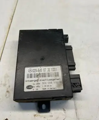 Mercedes-Benz C W203 Tow bar trailer control unit/module A0295456732 5DS00810200