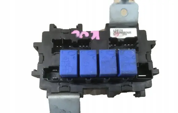Renault Koleos I Fuse module 252365026R