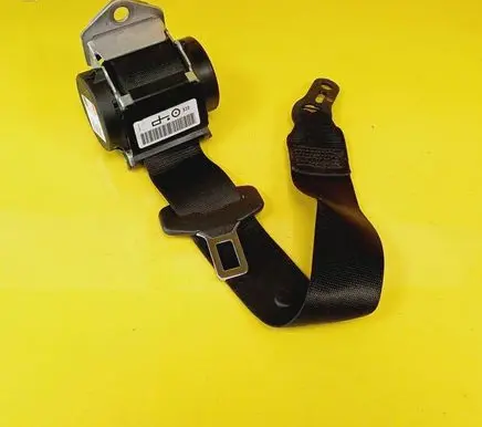 Rear seatbelt