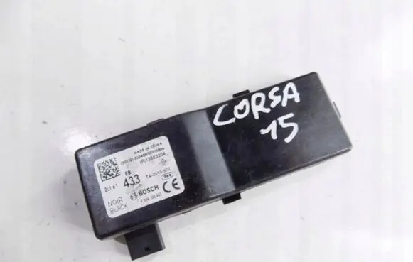 Opel Corsa E Door central lock control unit/module 13503204
