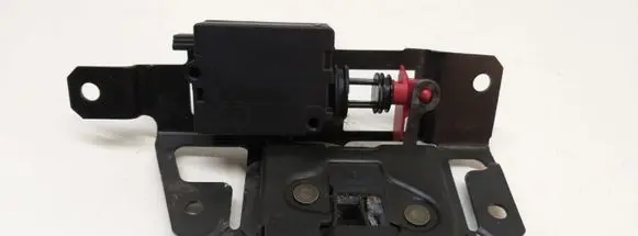 BMW X3 E83 Tailgate/trunk/boot lock/catch/latch 51247057364 7057364