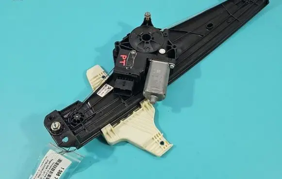 Peugeot 5008 II Rear door window regulator with motor 9829482680 IMPRK1598707