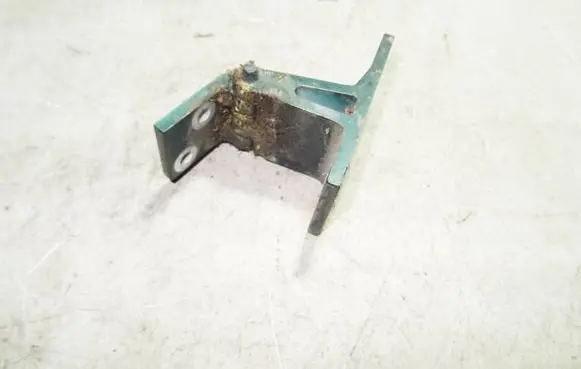 Audi A8 S8 D2 4D Front door upper hinge 4D0831401