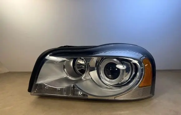 Volvo XC90 Headlight/headlamp 31290892