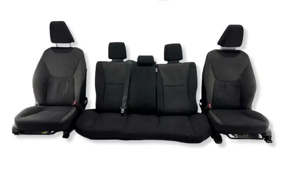 Toyota Yaris Cross Seat set 
