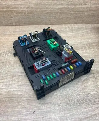 Citroen C5 Central body control module 9660105980 281133468A