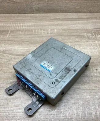 Mitsubishi Lancer Engine control unit/module ECU MD760511 G1T17476E