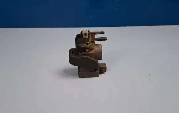 Renault Kangoo II Turbo solenoid valve 149568021R 4924615