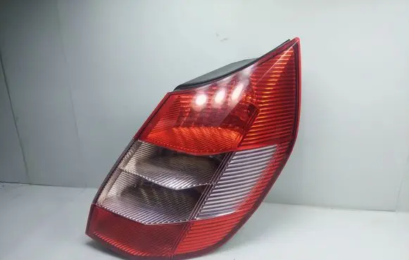 Renault Scenic II - Grand scenic II Rear/tail lights 8200127702EKAS 8200127702E