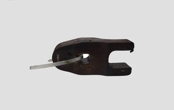 Volvo V40 Fuel Injector clamp holder