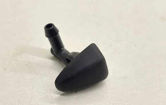 Volvo V70 Windshield washer spray nozzle 30655607