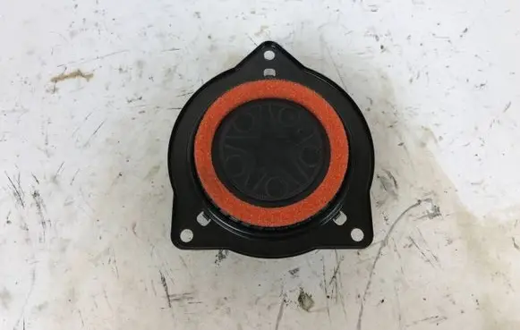Maserati Levante Panel speaker 670002118