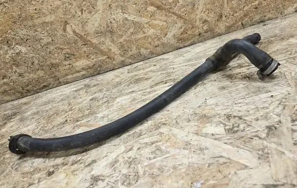Maserati Coupe Engine coolant pipe/hose