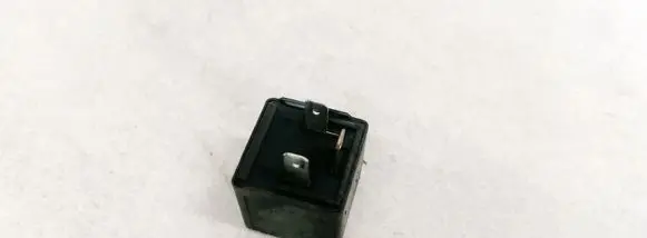 Volkswagen Golf II Other relay 191955529