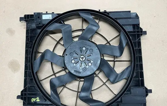 Mercedes-Benz GLE W167 Electric radiator cooling fan A1679061704